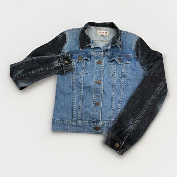 J Brand Jackets & Blazers - J Brand Jean Jacket Womens Size Medium Blue Black Denim Two Toned